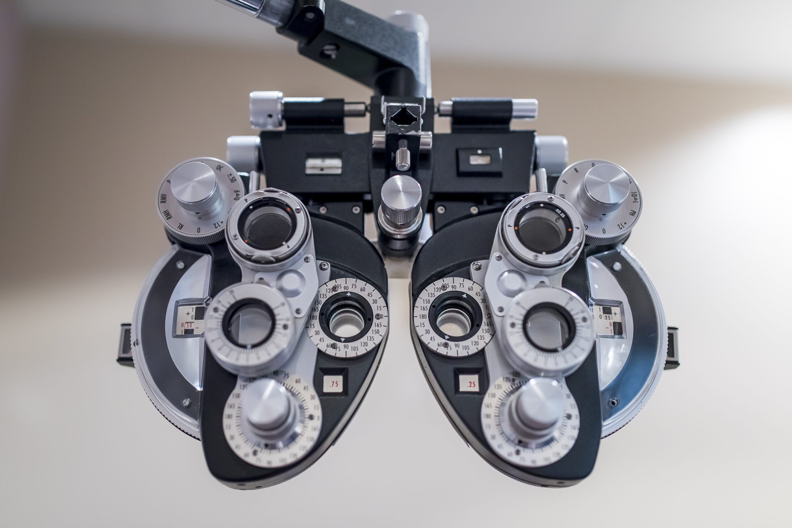 jasongillman-eyes-3613710